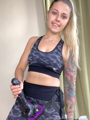 mistressmercyxox Photo #54