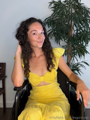 Eva Ziegler Photo #3