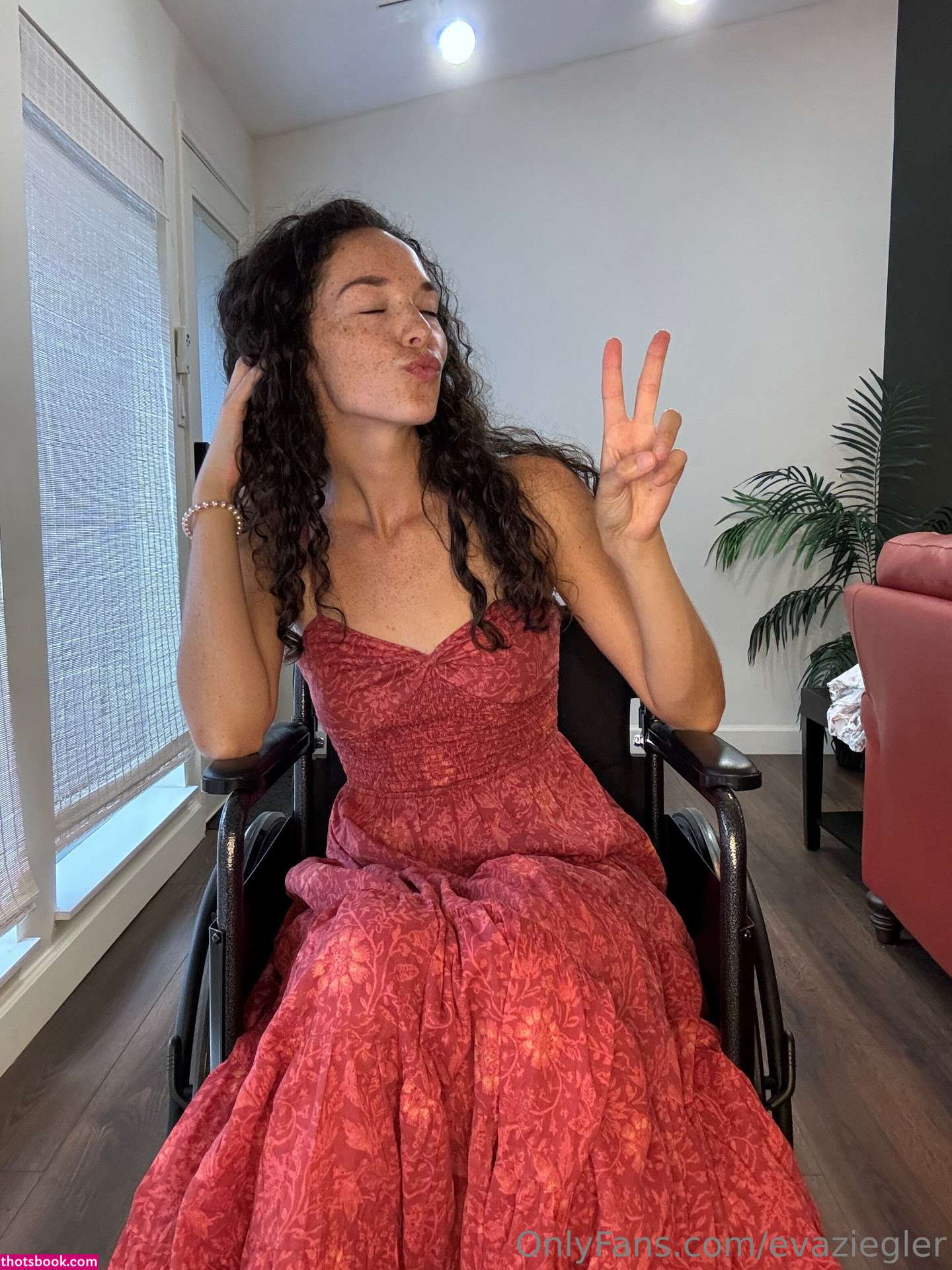 Eva Ziegler Photo #16