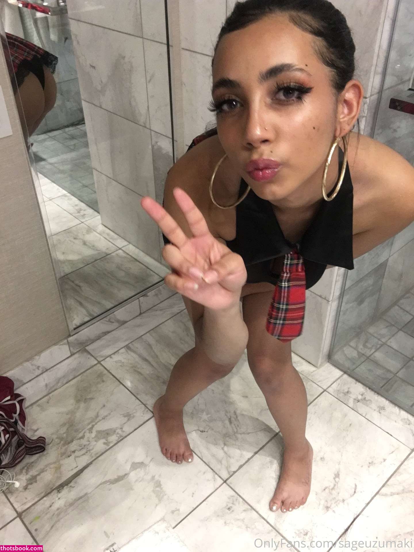 Hiddenleafhoe Photo #45