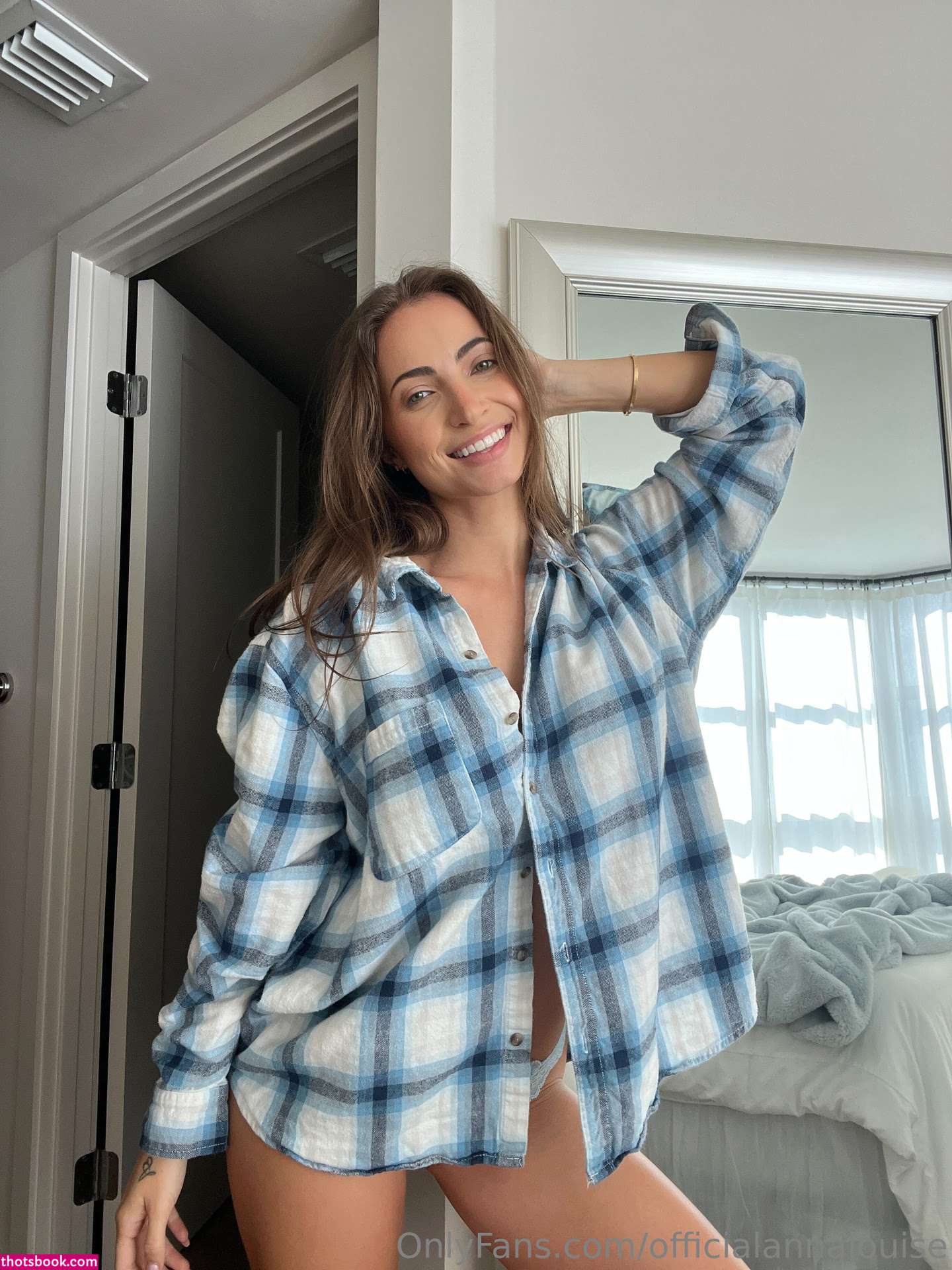 Anna Louise Photo #947