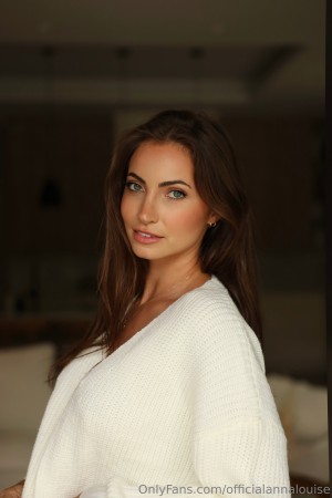 Anna Louise Photo #950