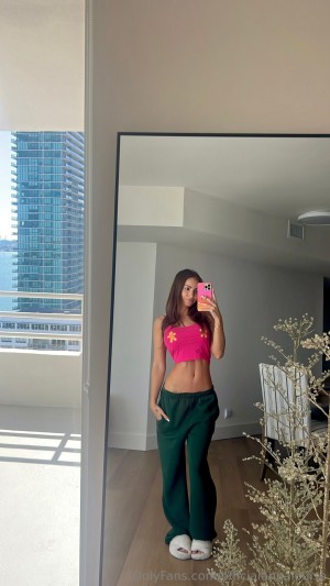 Anna Louise Photo #955