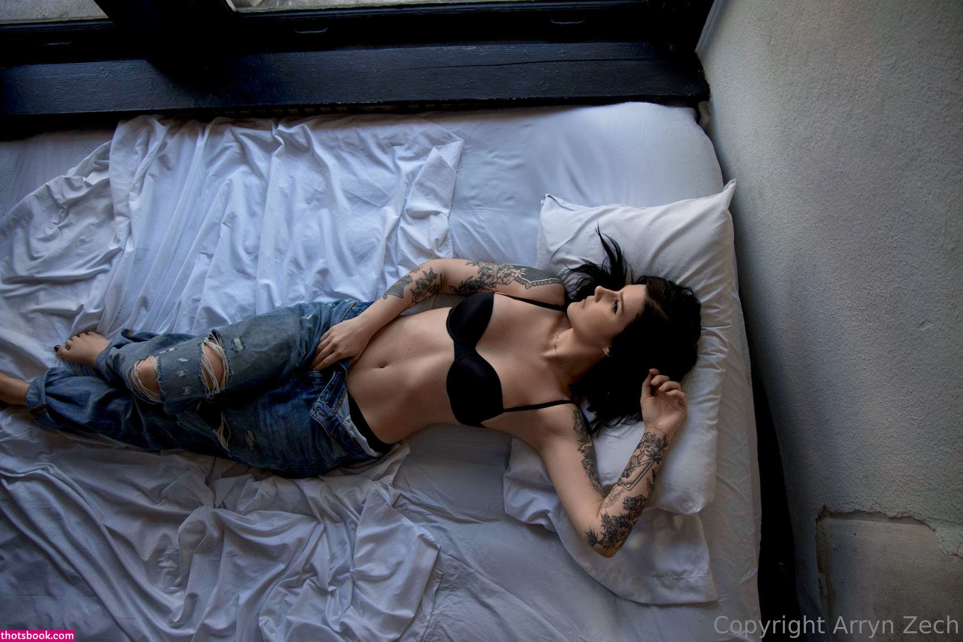 Arryn Zech Photo #560