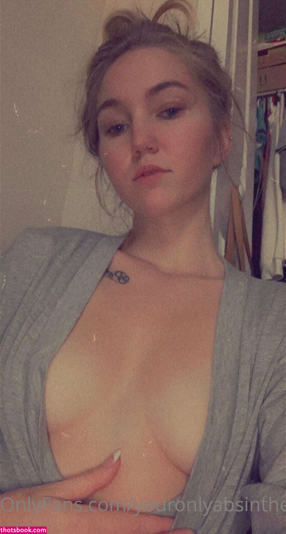 Youronlyabsinthe Photo #21