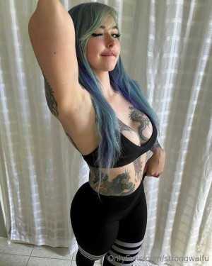Strongwaifu Photo #164