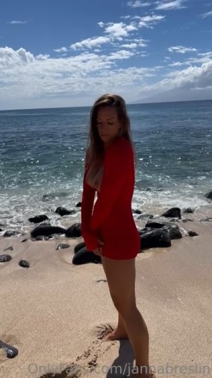 Janna Breslin Post #94