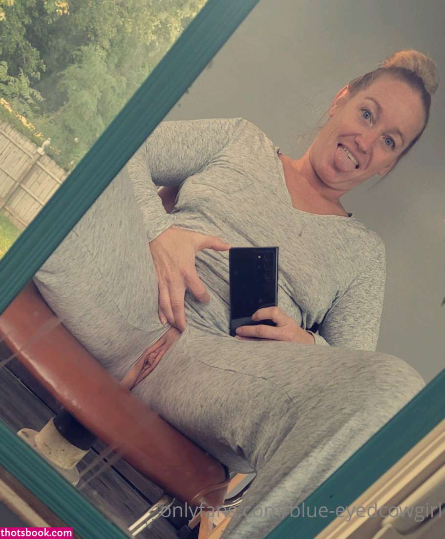 Blue eyedcowgirl Photo #6