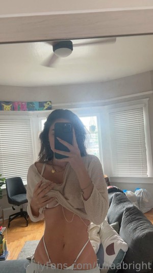 Julia Bright Photo #232