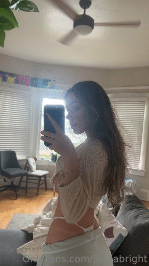 Julia Bright Photo #233