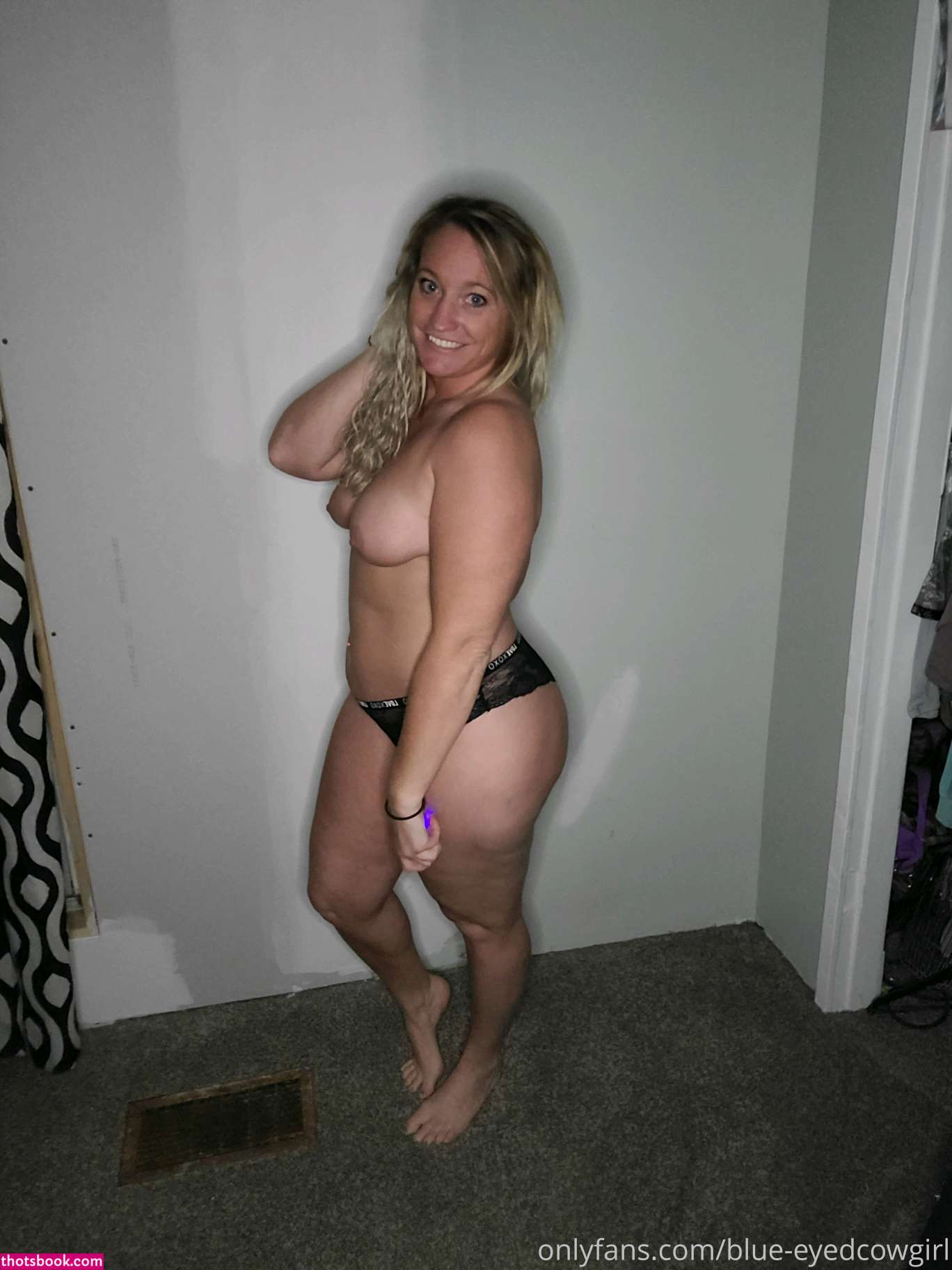 Blue eyedcowgirl Photo #63