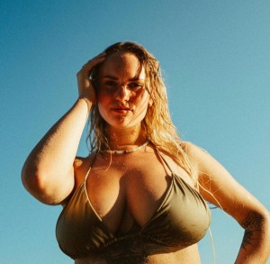 Kim Denise Lang Photo #13