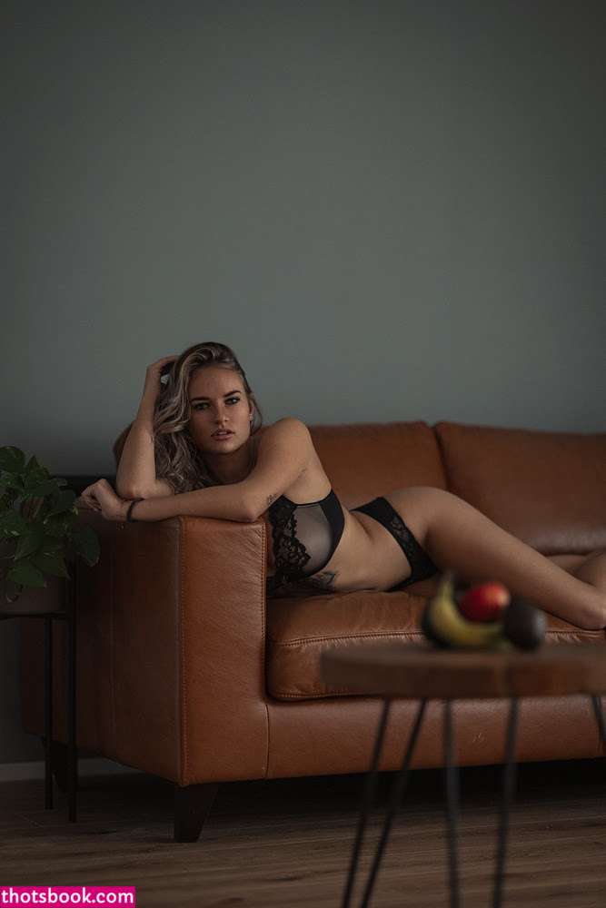 Kim Denise Lang Photo #27