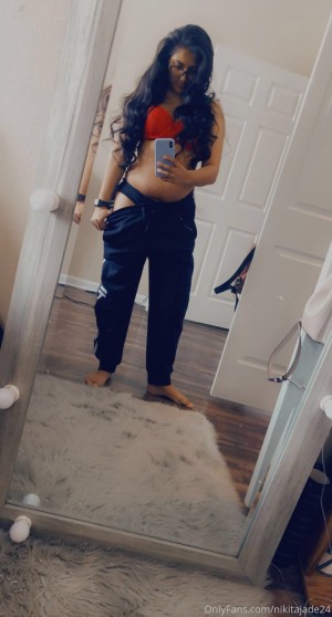 Nikki from The Normies Photo #11