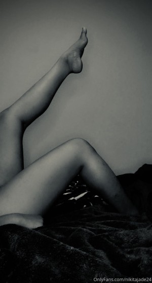 Nikki from The Normies Photo #13