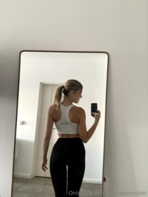 oliviaaprescott Photo #8