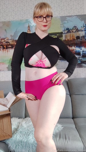 Casey Deluxe Photo #87