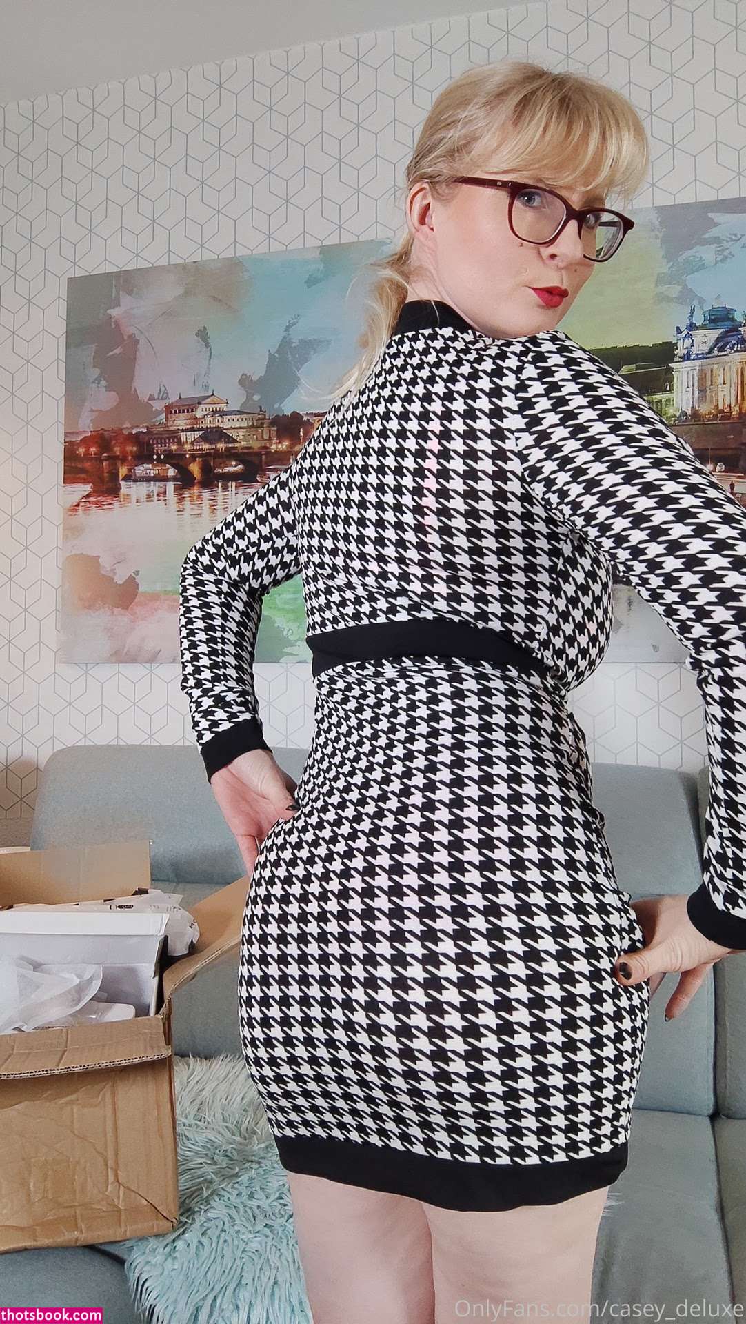 Casey Deluxe Photo #97