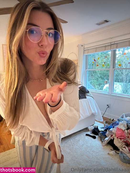 Lylaaa Banks Photo #5