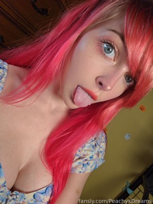 Peachyxdreams Photo #39