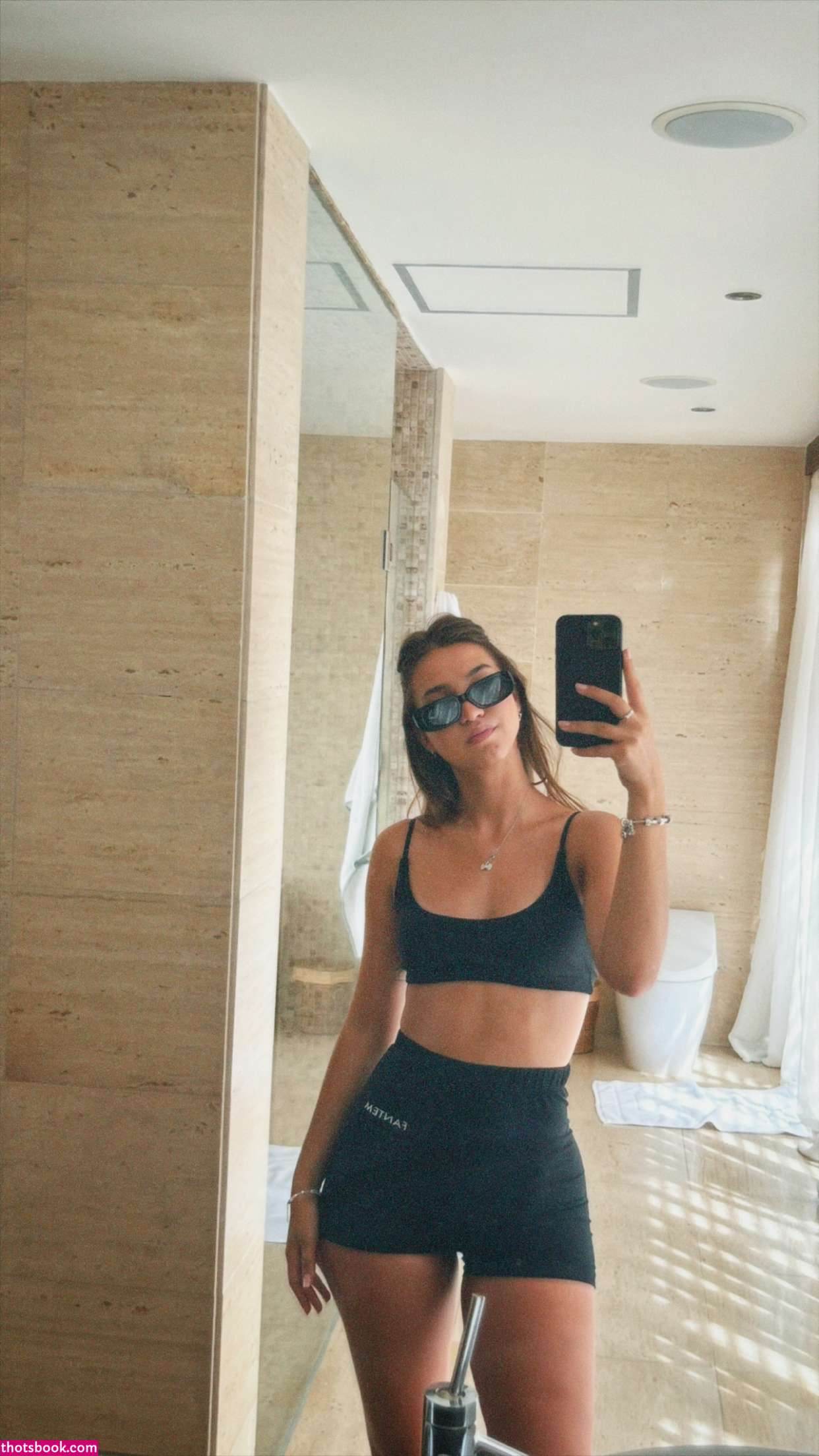 Mikaela Lafuente Photo #1670