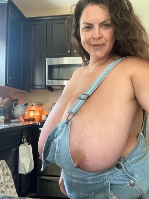 Alaura Grey Photo #25