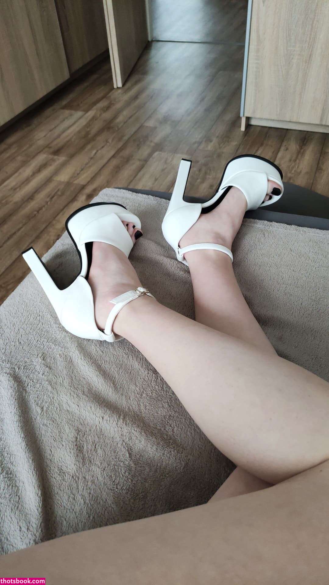 Eliza Nicy Photo #12