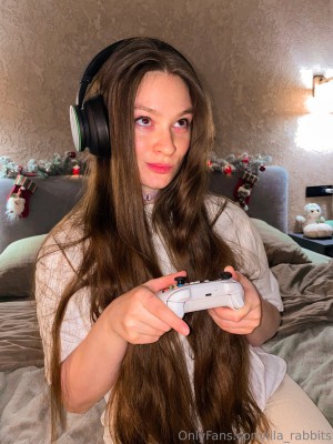 Lila Rabbits Photo #27