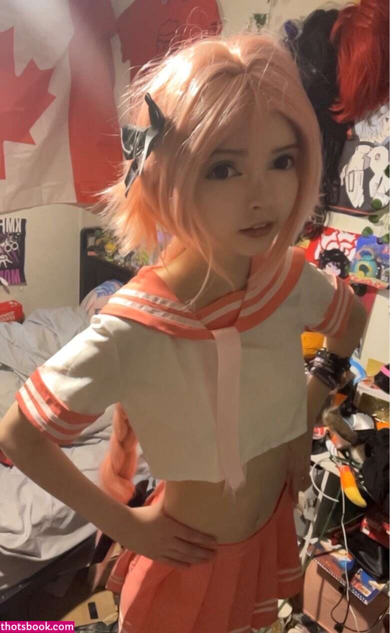 sniffmittens Photo #10