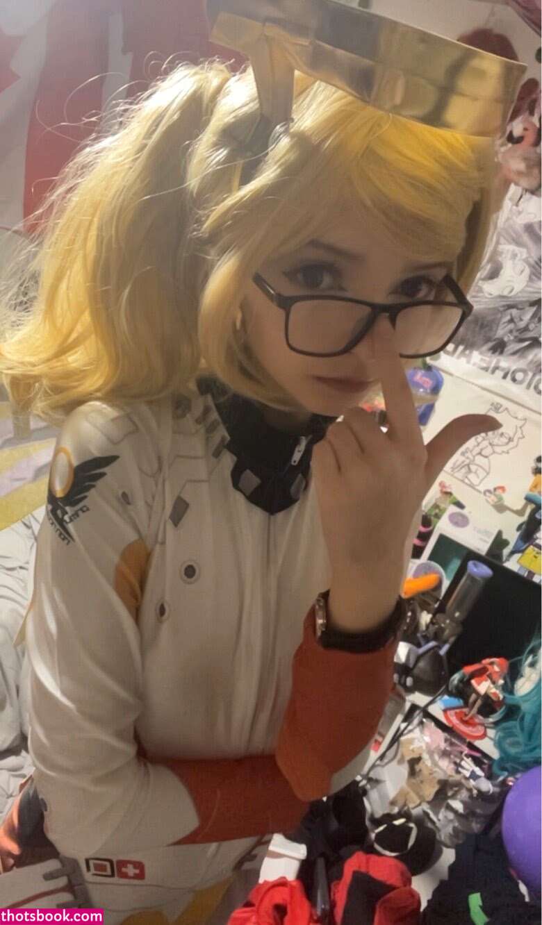 sniffmittens Photo #17