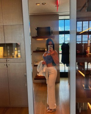 Jess Griffiths Photo #20