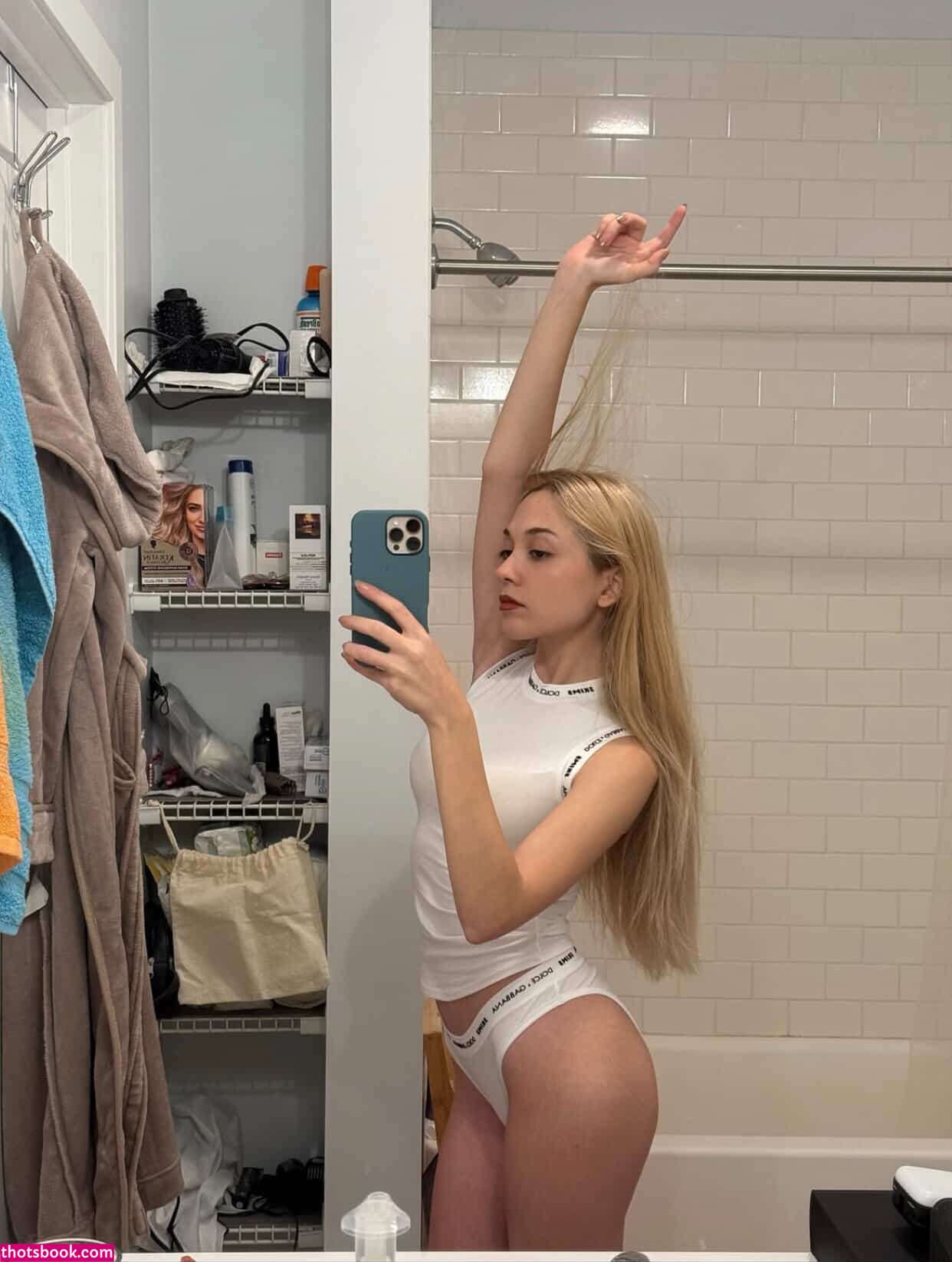 Ezgi Kasapcopur Photo #27