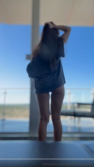 Bethanylouwhoo Post #25