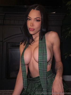 Rainey James Photo #236