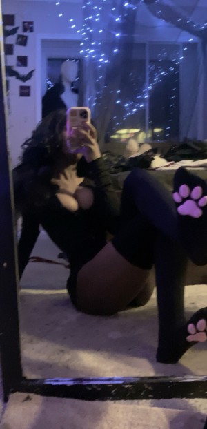 Thelovewitch942 Photo #37