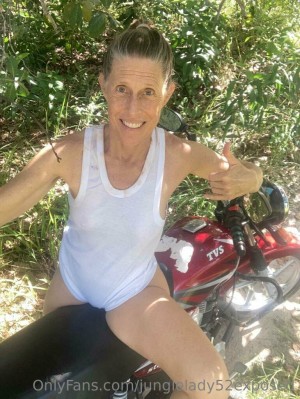 Junglelady52 Photo #3