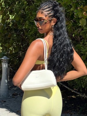 Jasmine Chola Post #10