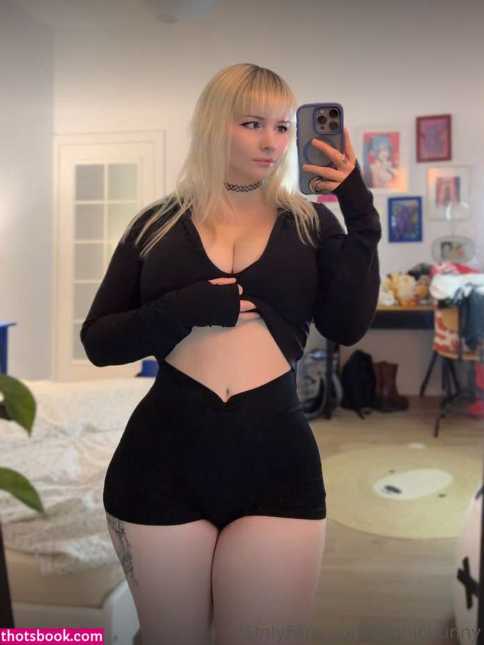 Monochromesan Photo #319