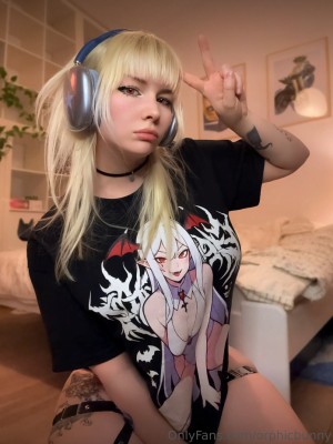 Monochromesan Photo #337