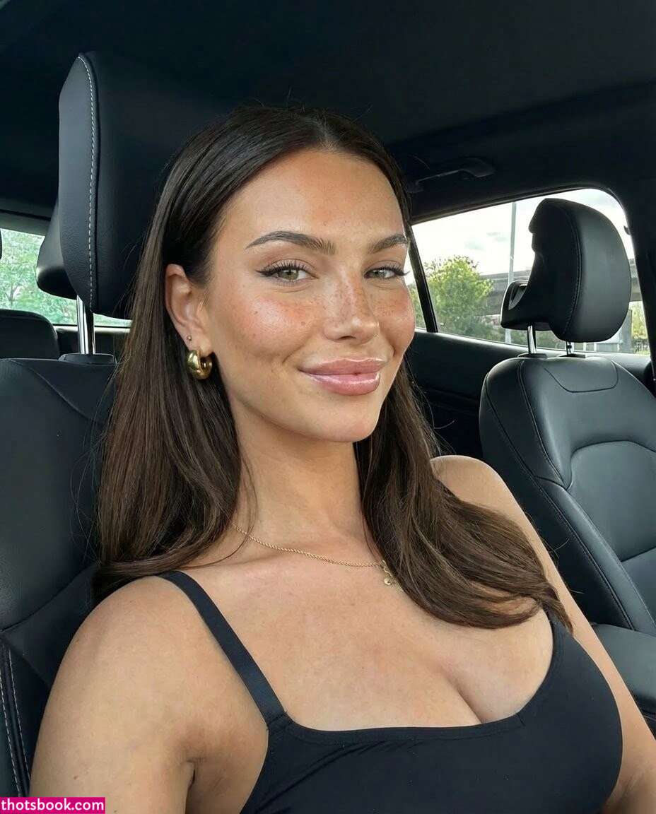 Alessia Lane Photo #21