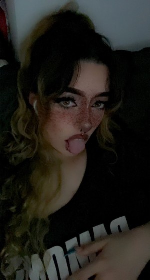 iamtrashxo Photo #2