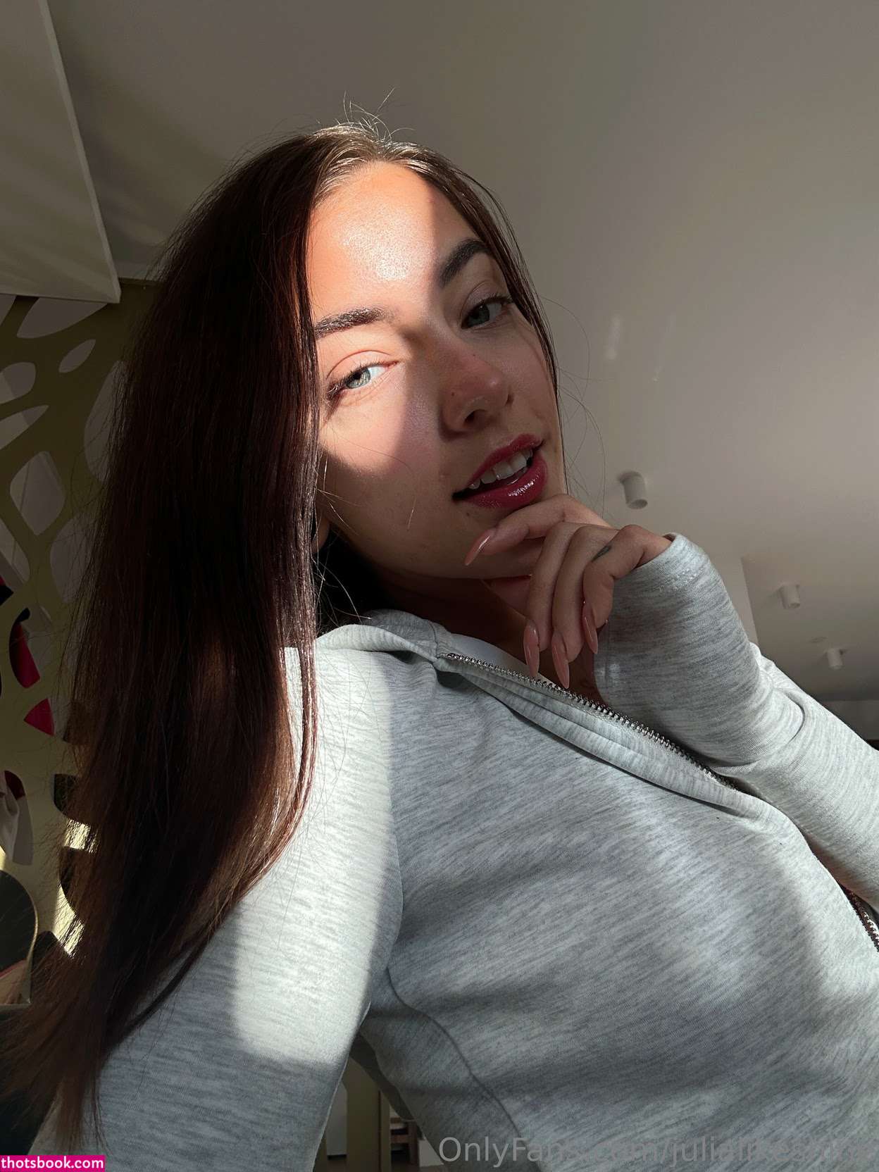 Julia Shine Photo #15