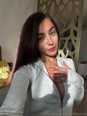 Julia Shine Photo #19