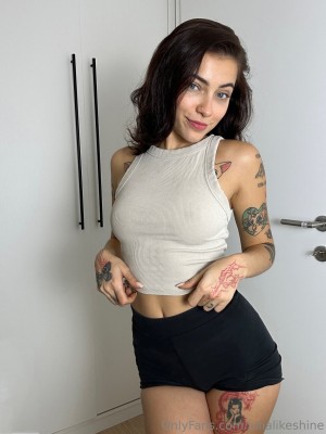 Julia Shine Photo #34