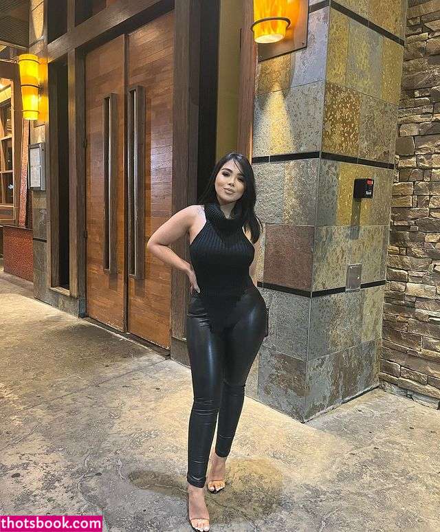 Lau Guzman Photo #21