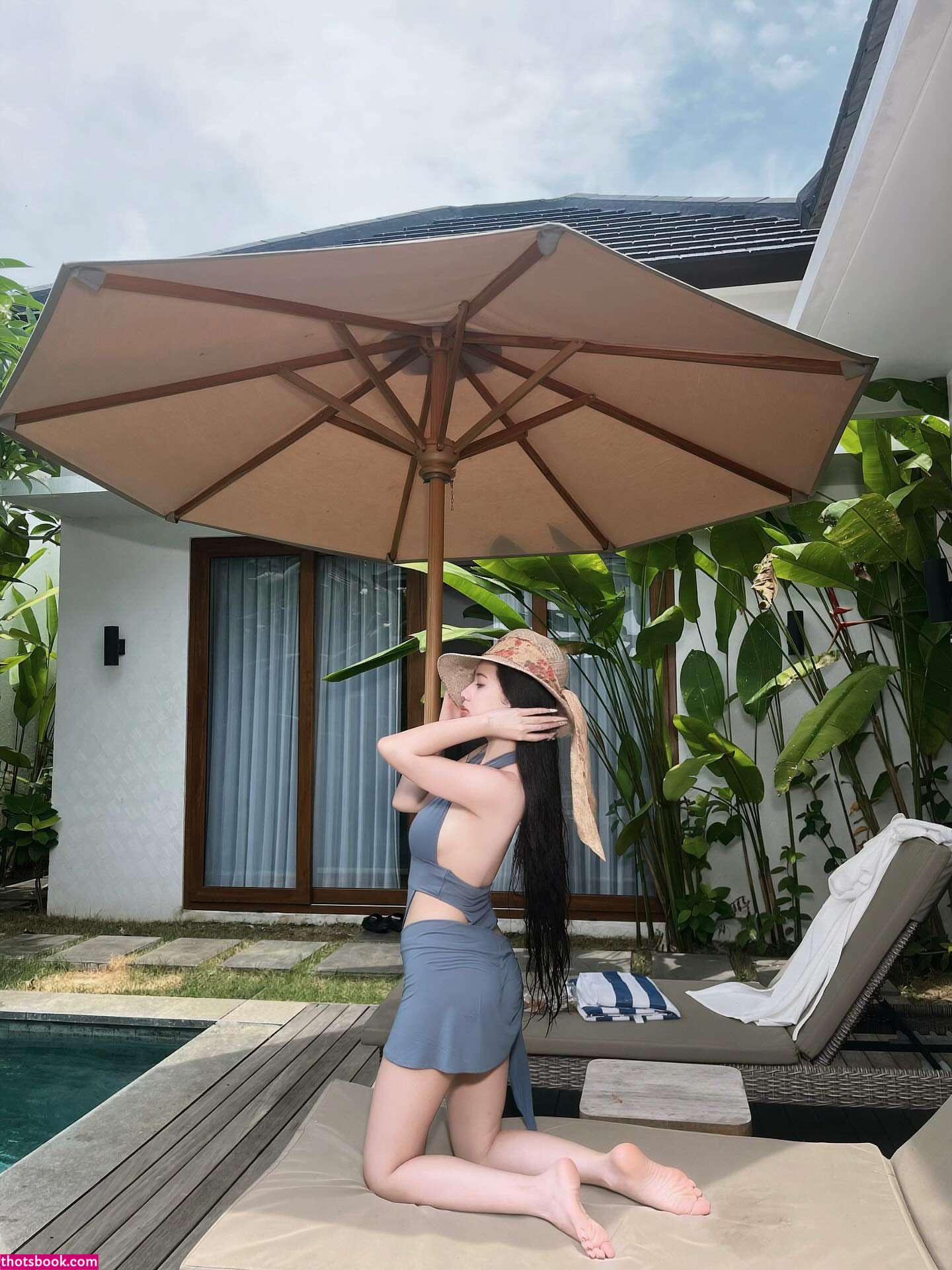 Laura Ziphora Photo #7