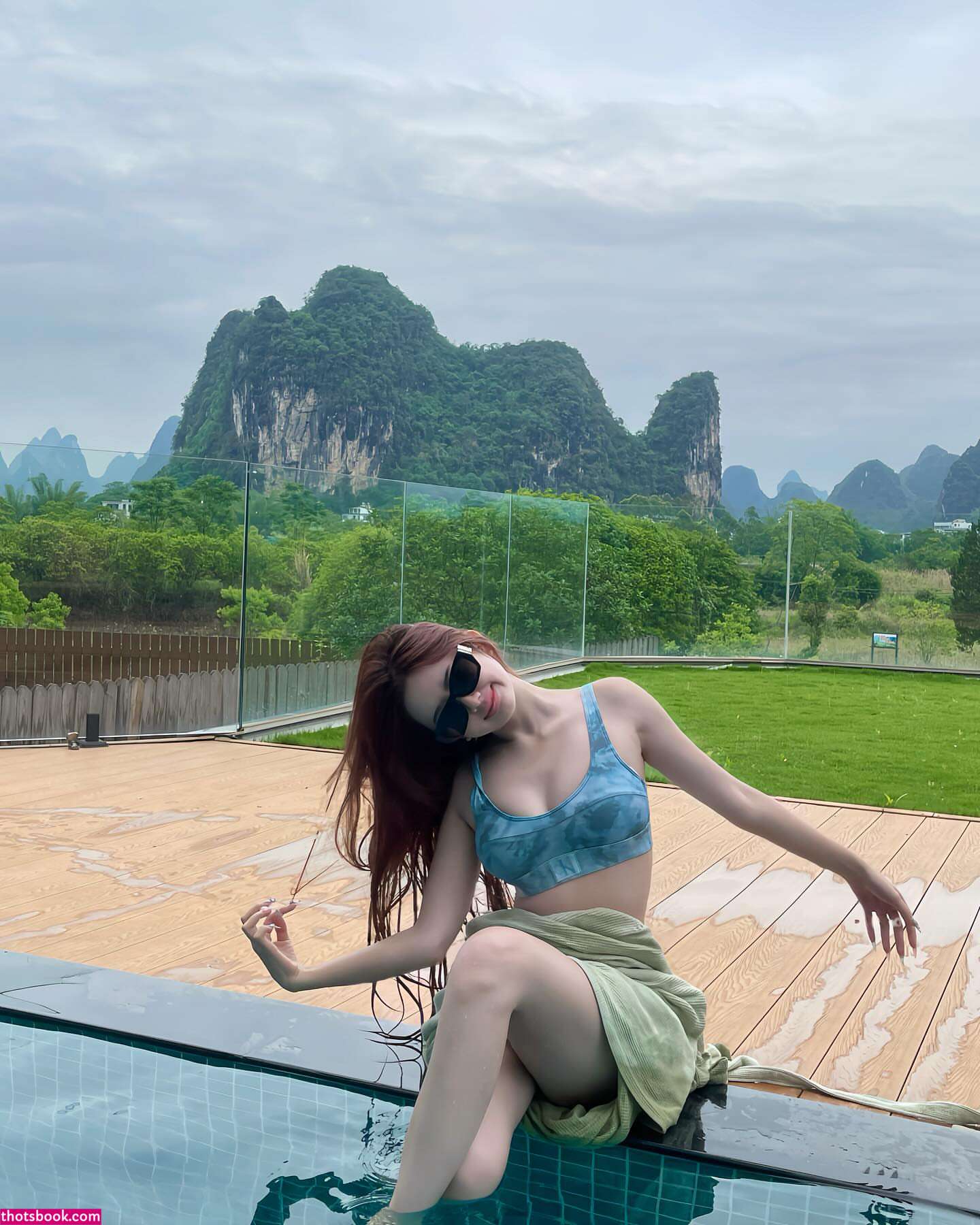 Laura Ziphora Photo #29