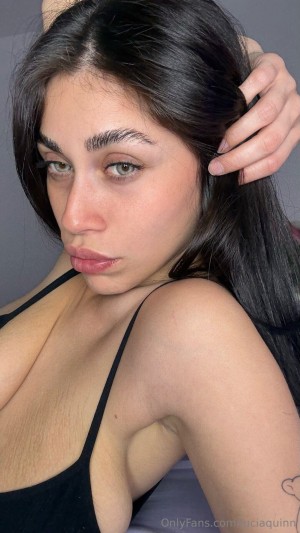 Lucia Quinn Photo #5