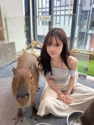 Nadine Abigail Photo #3