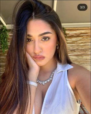 Nina Samuels Photo #7